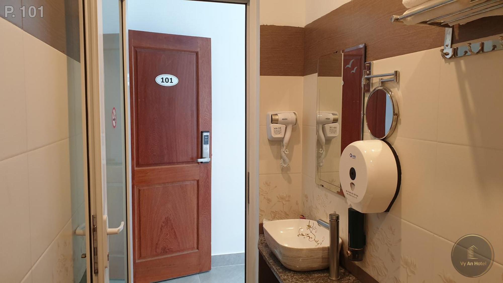 Nhà nghỉ 377 Bảo Lộc Esterno foto